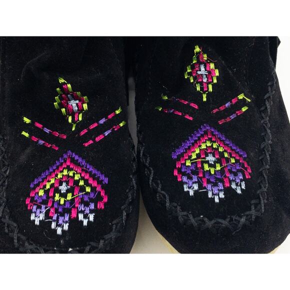 BUTITI Black Embroidered Southwestern Fuzzy-Lined Fringed Boho Ankle Boots 8 - Picture 7 of 12